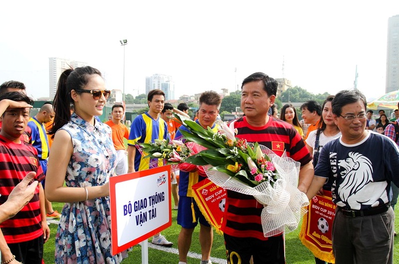 Cúp bóng đá Tứ Hùng BIDV 2014: Đam mê hội tụ